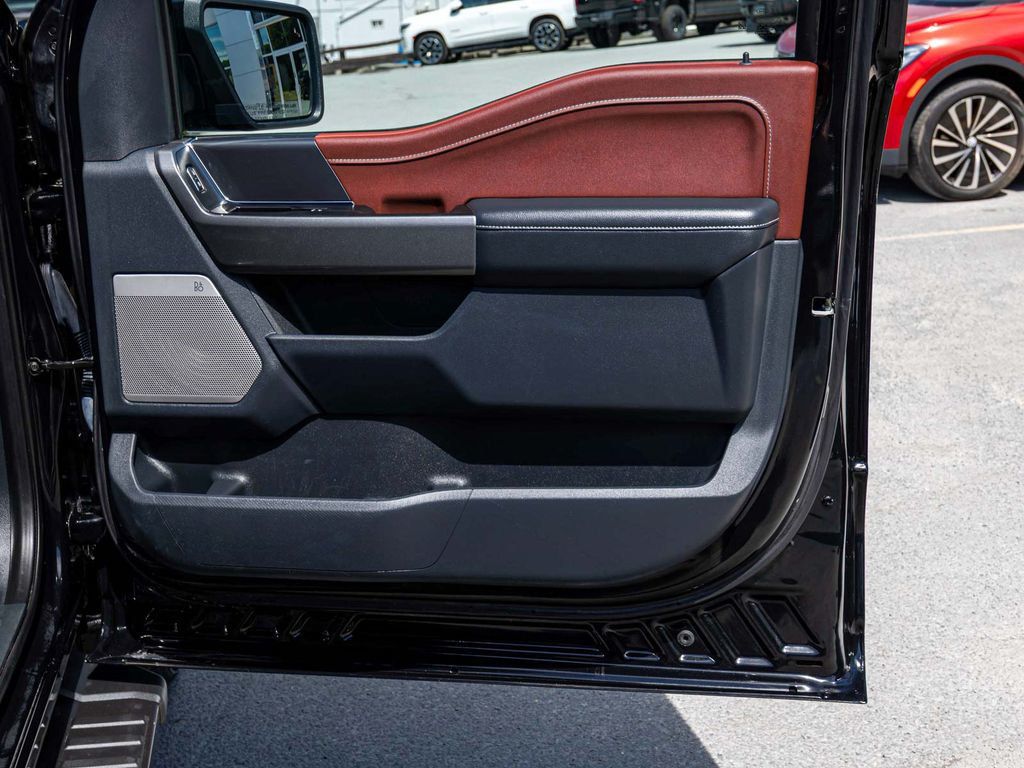 Ford F-150 photo 12