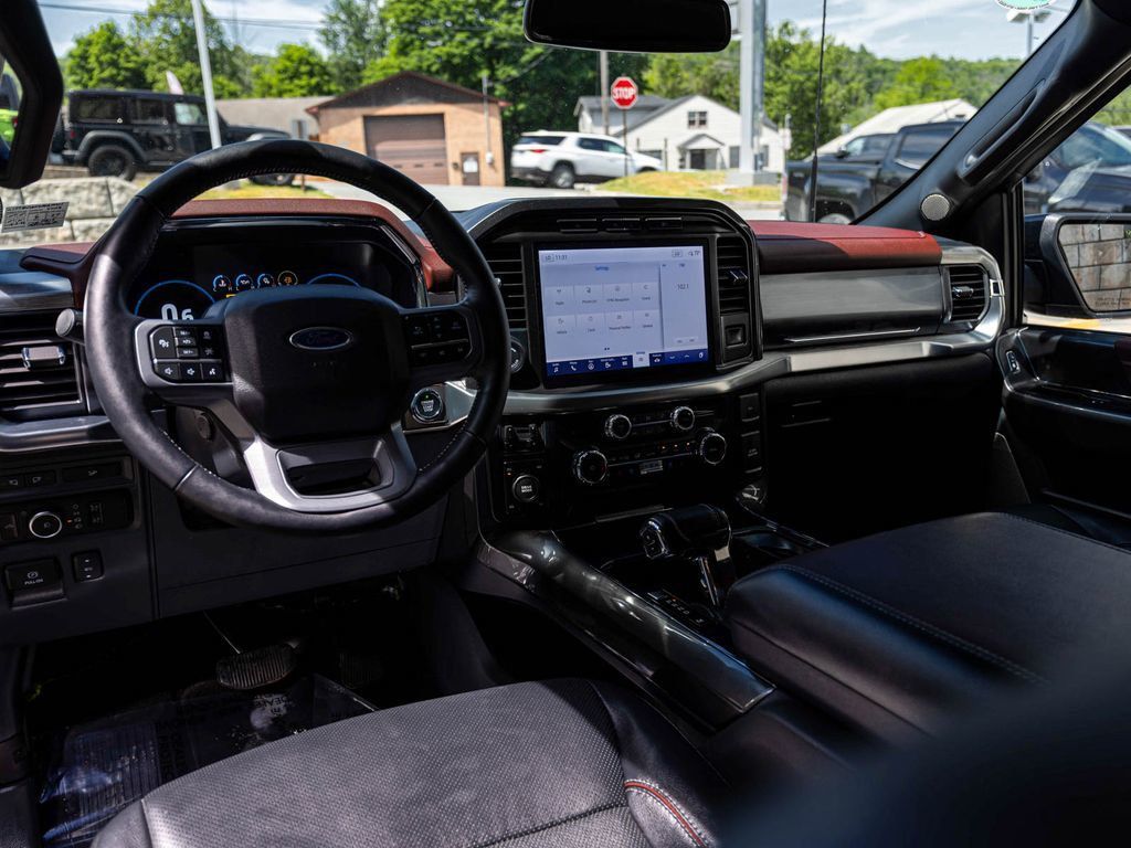 Ford F-150 photo 16