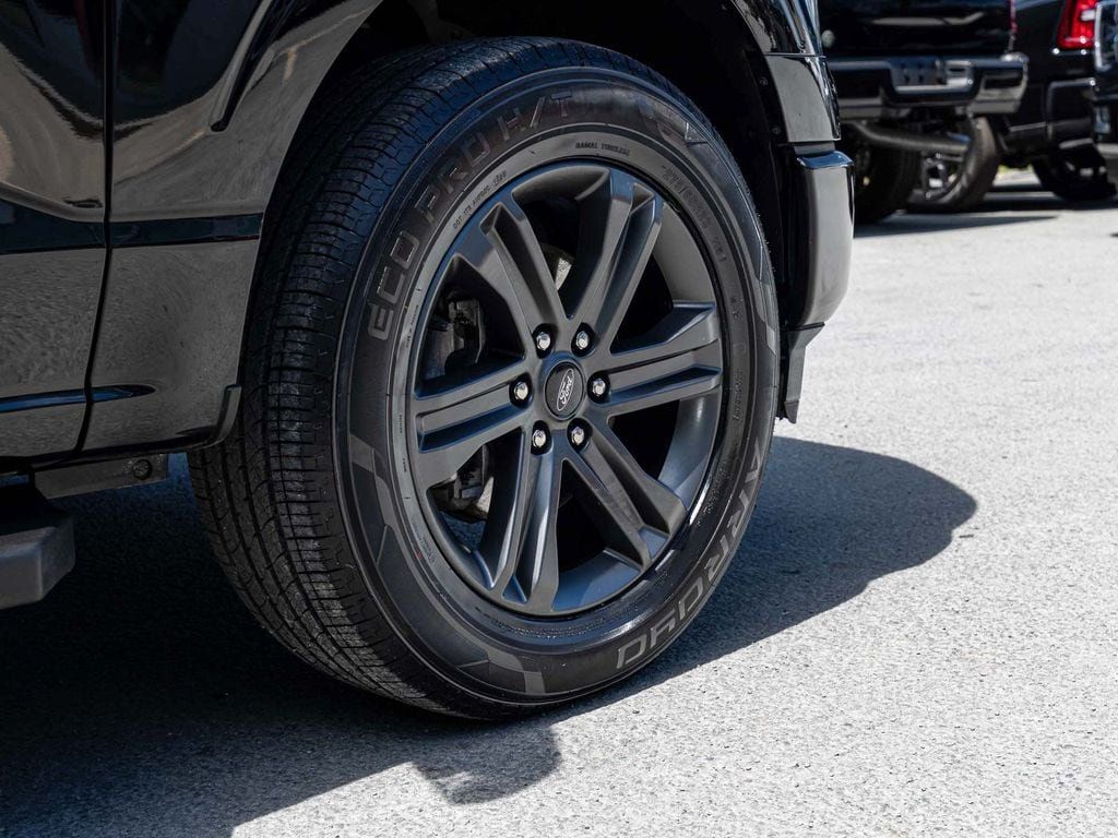 Ford F-150 photo 8