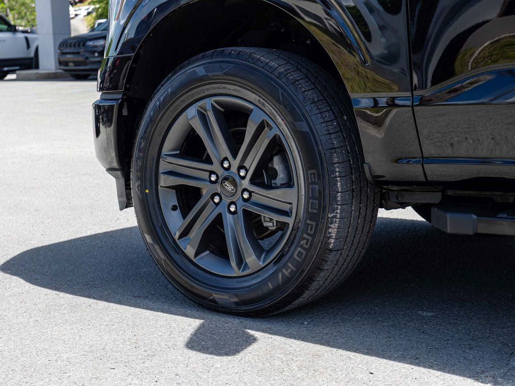 Ford F-150 photo 9