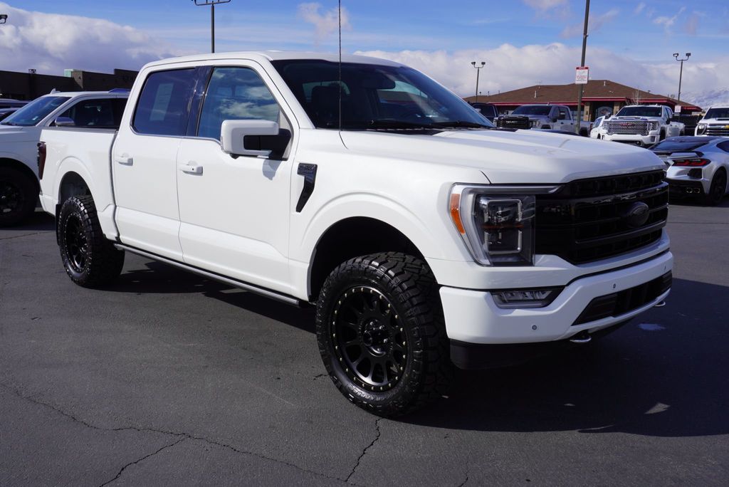 2023 Ford F-150 Lariat photo 12