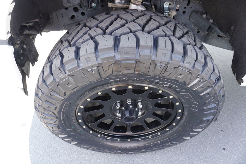 2023 Ford F-150 LARIAT - 22907982 - 17