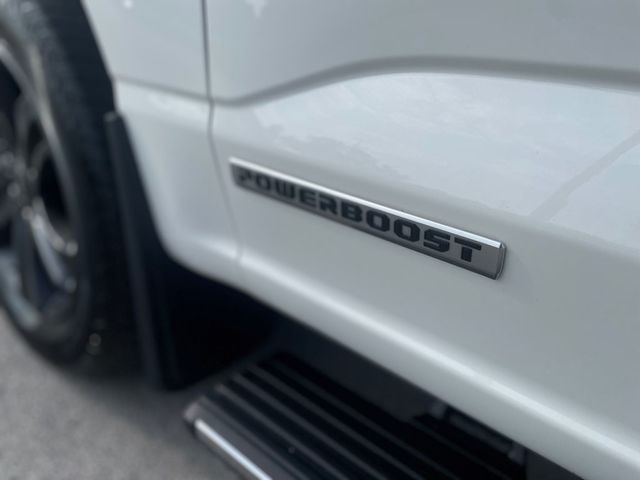 2023 Ford F-150 LARIAT 4WD SuperCrew 5.5' Box - 23074337 - 11