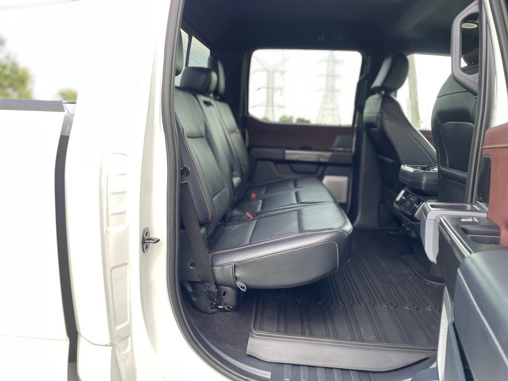 2023 Ford F-150 LARIAT 4WD SuperCrew 5.5' Box - 23074337 - 29