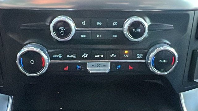 2023 Ford F-150 LARIAT 4WD SuperCrew 5.5' Box - 22897470 - 25