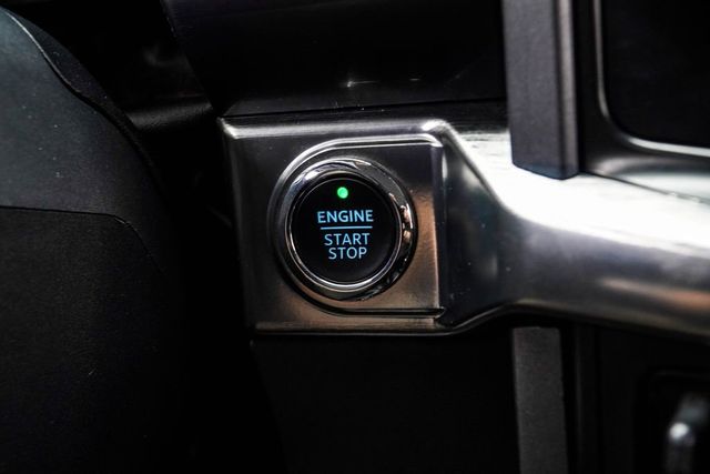 2023 Ford F-150 LARIAT 4WD SuperCrew 5.5' Box - 23038483 - 28