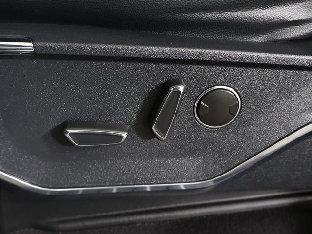 2023 Ford F-150 LARIAT 4WD SuperCrew 5.5' Box - 23035723 - 37