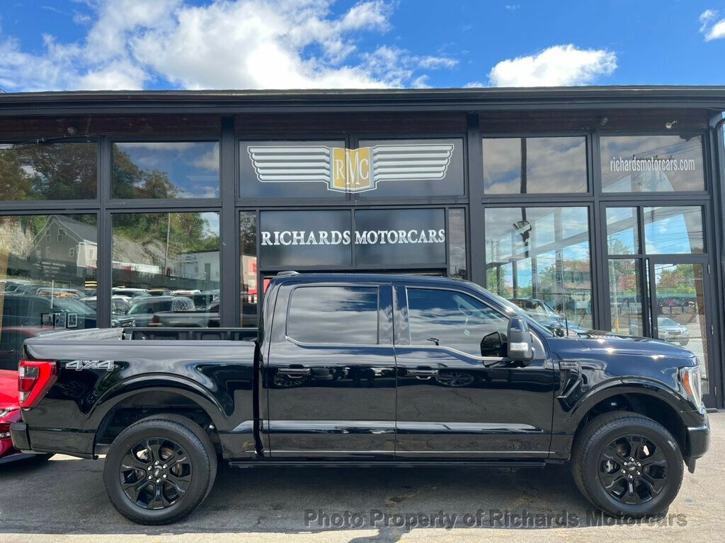 2023 Ford F-150 Lariat photo 2
