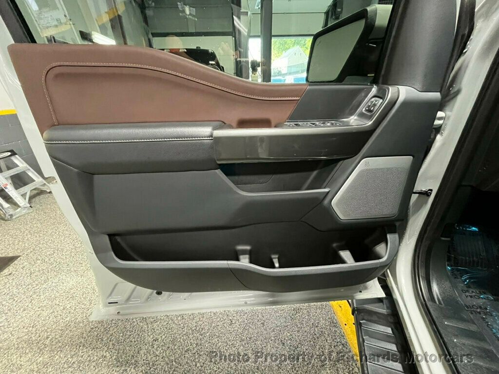 2023 Ford F-150 LARIAT 4WD SuperCrew 5.5' Box - 22894174 - 13