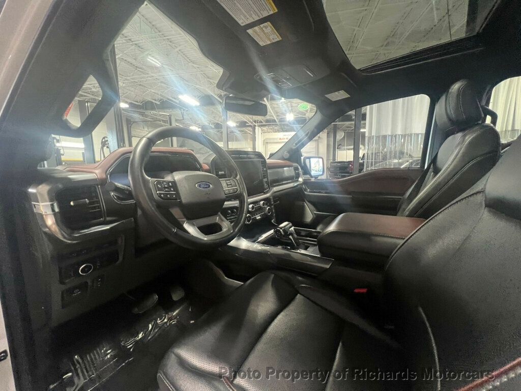 2023 Ford F-150 Lariat photo 12