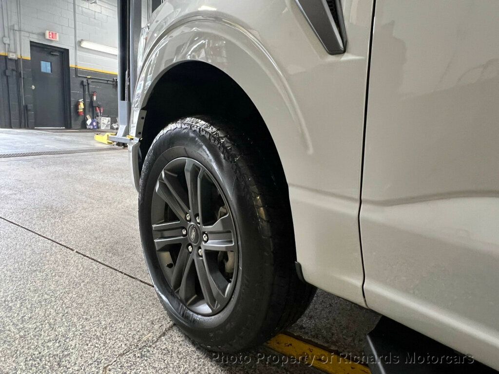 2023 Ford F-150 Lariat photo 13