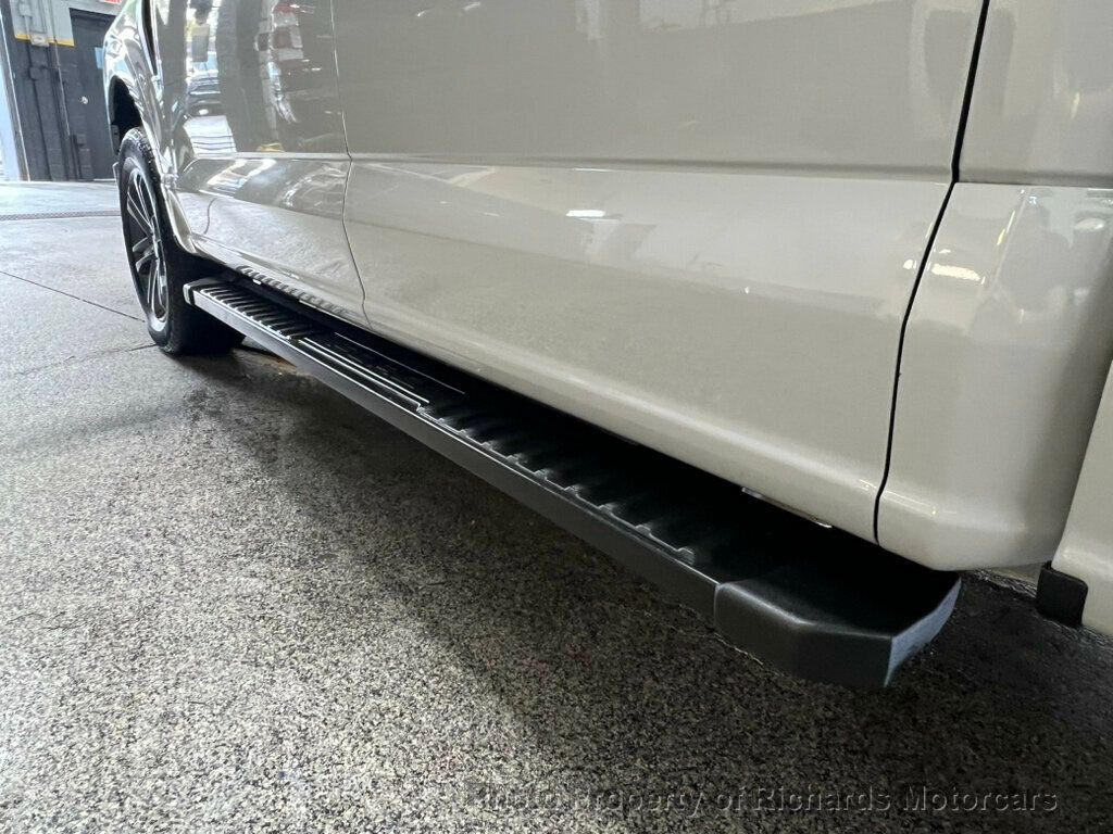2023 Ford F-150 Lariat photo 14