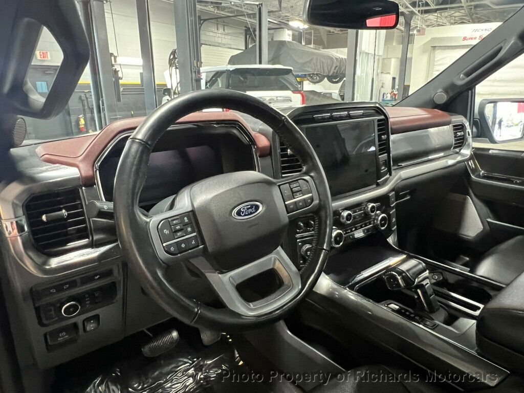 2023 Ford F-150 Lariat photo 17