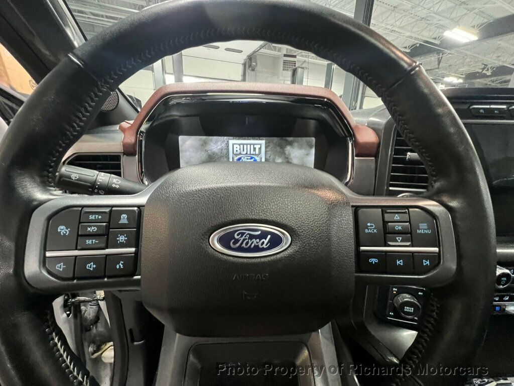 2023 Ford F-150 Lariat photo 25