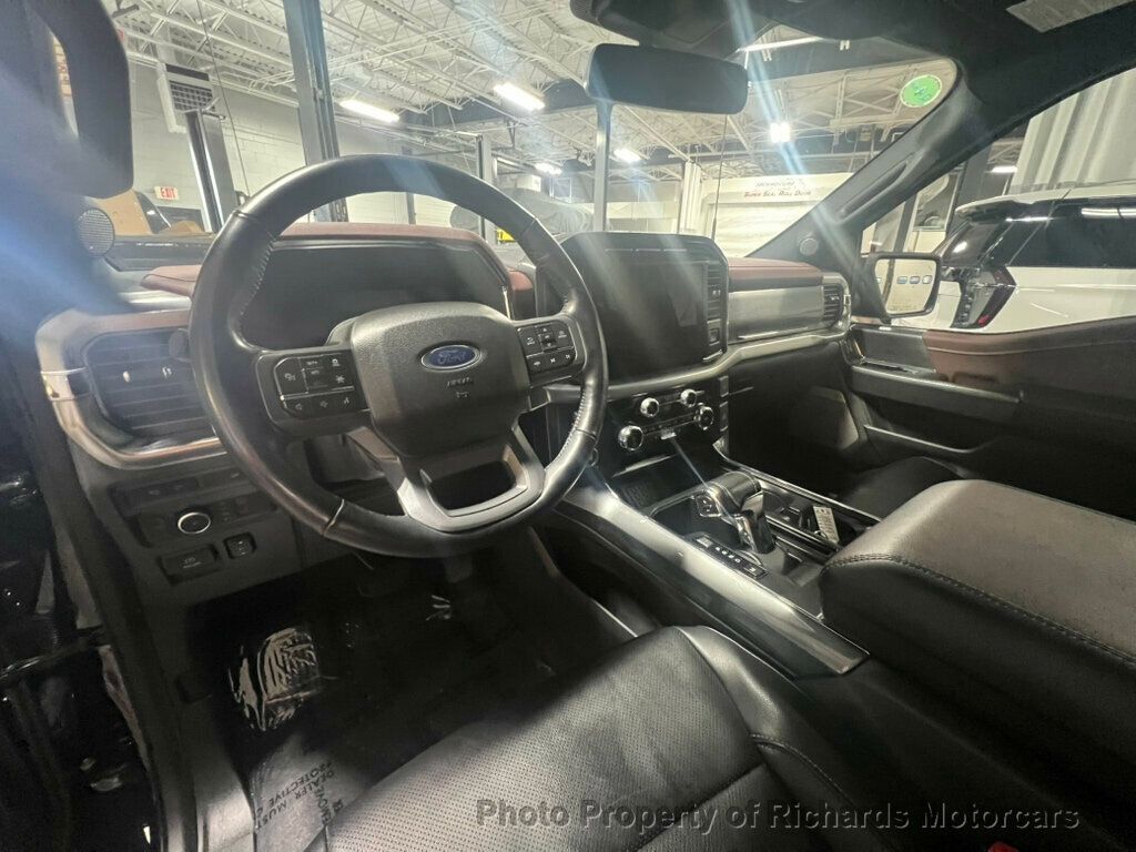 2023 Ford F-150 Lariat photo 12