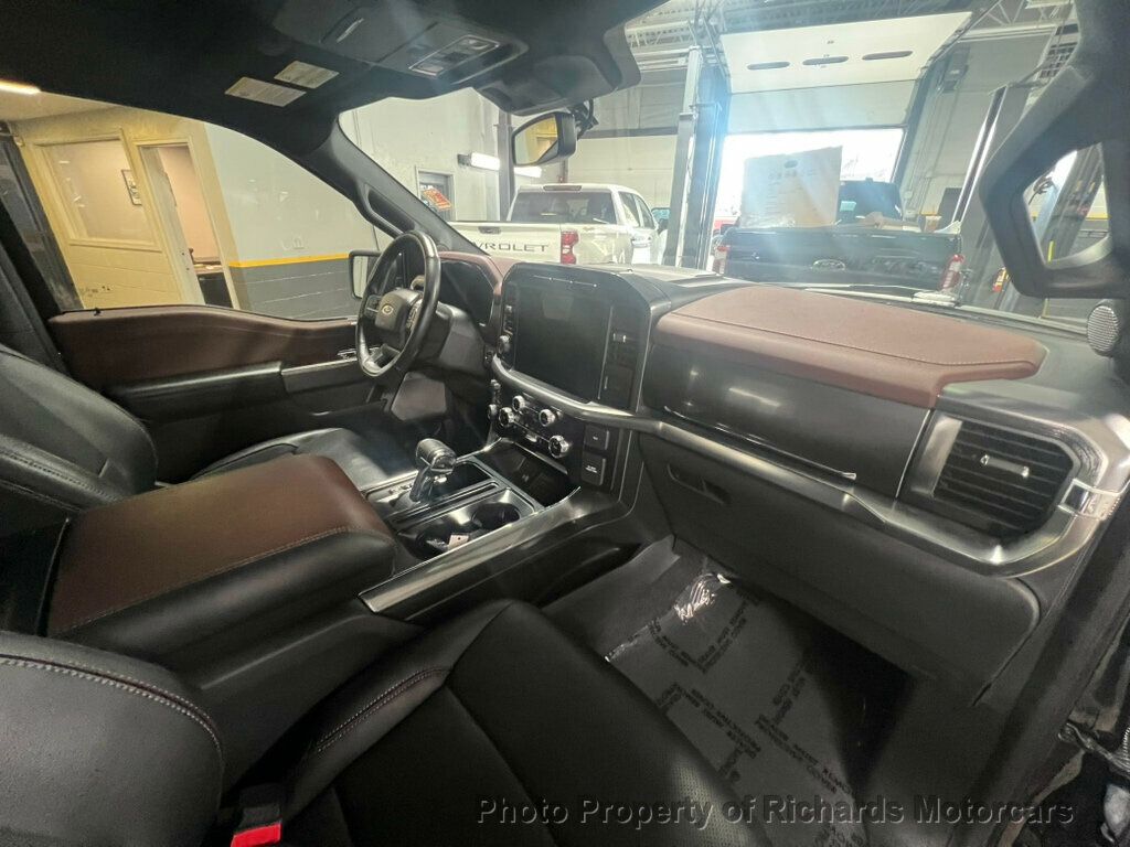 2023 Ford F-150 Lariat photo 17