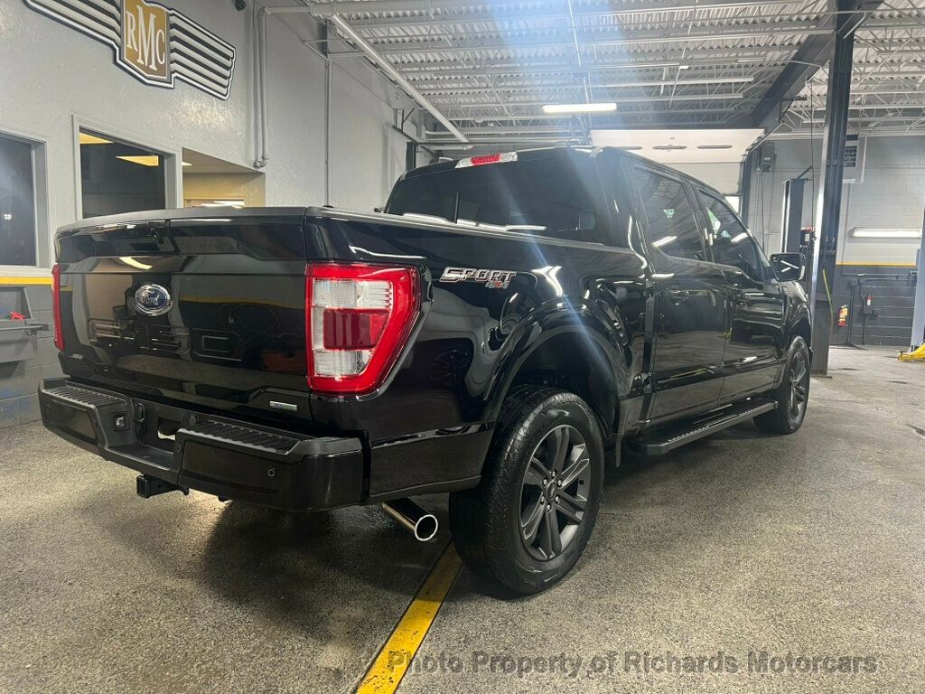 2023 Ford F-150 Lariat photo 2