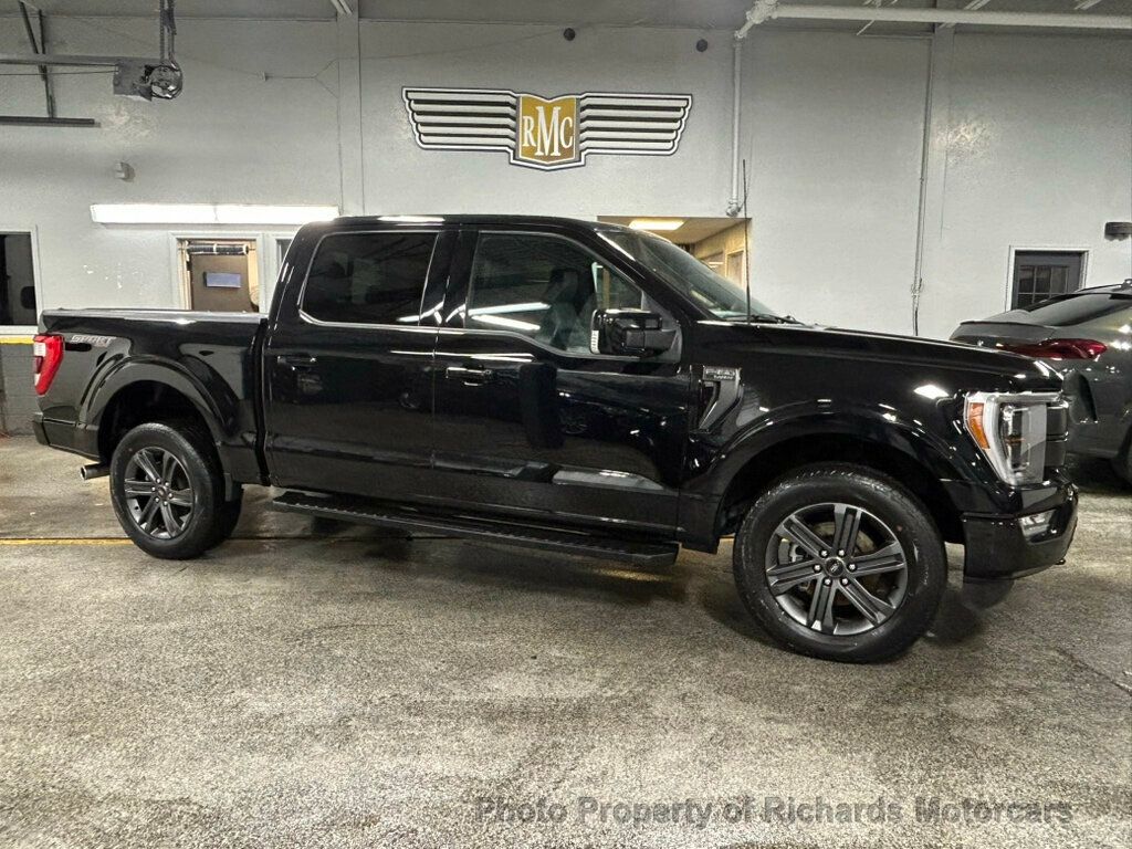 2023 Ford F-150 LARIAT 4WD SuperCrew 5.5' Box - 22949816 - 0