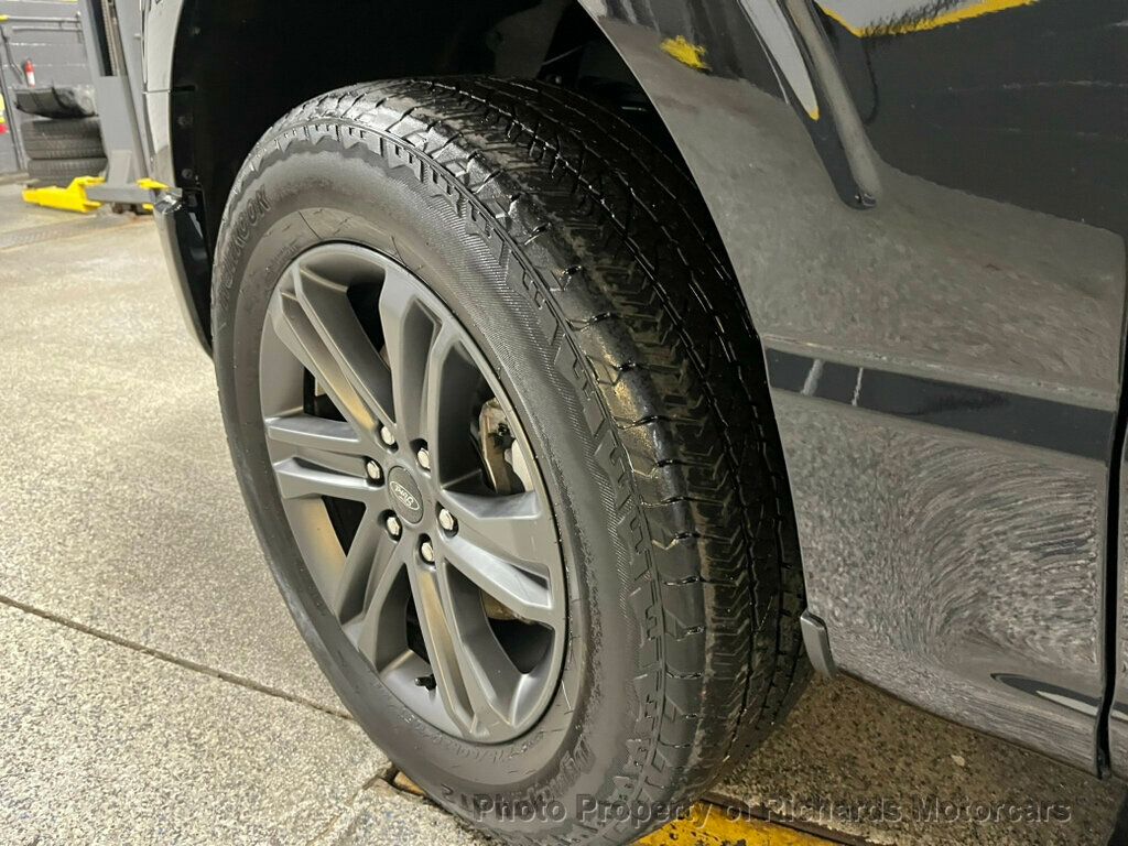 2023 Ford F-150 LARIAT 4WD SuperCrew 5.5' Box - 22953423 - 9