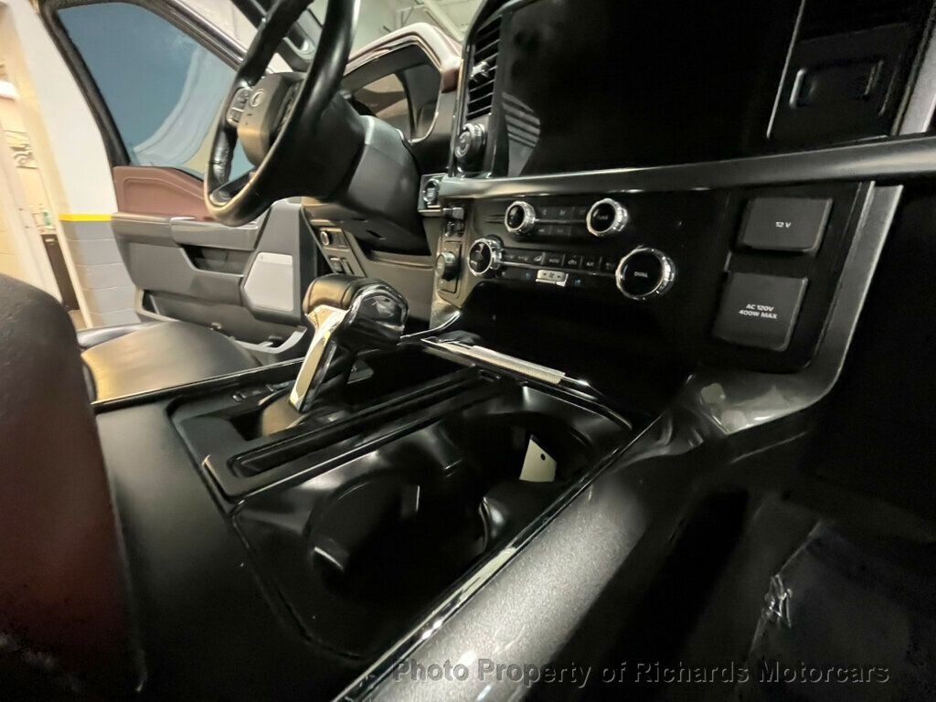 2023 Ford F-150 LARIAT 4WD SuperCrew 5.5' Box - 22953423 - 24