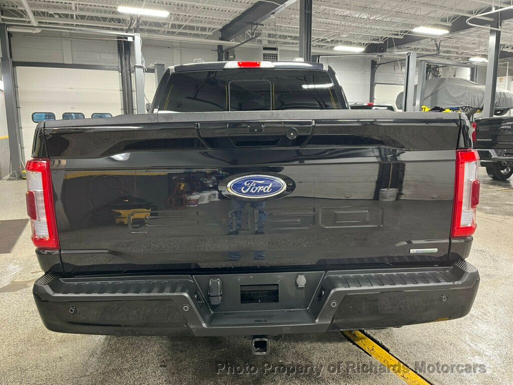 2023 Ford F-150 LARIAT 4WD SuperCrew 5.5' Box - 22953423 - 3
