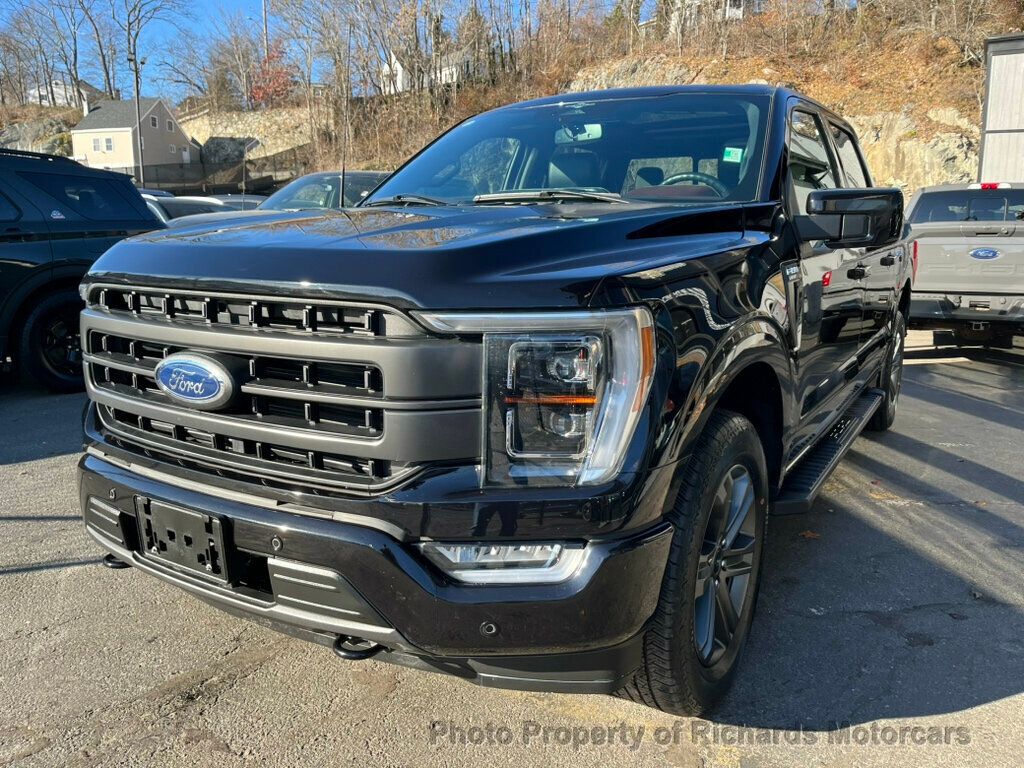 2023 Ford F-150 LARIAT 4WD SuperCrew 5.5' Box - 22955683 - 8