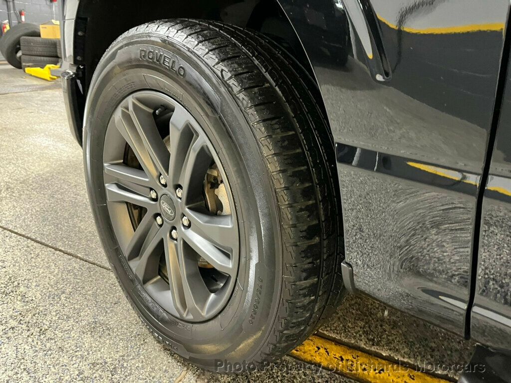 2023 Ford F-150 LARIAT 4WD SuperCrew 5.5' Box - 22959760 - 11