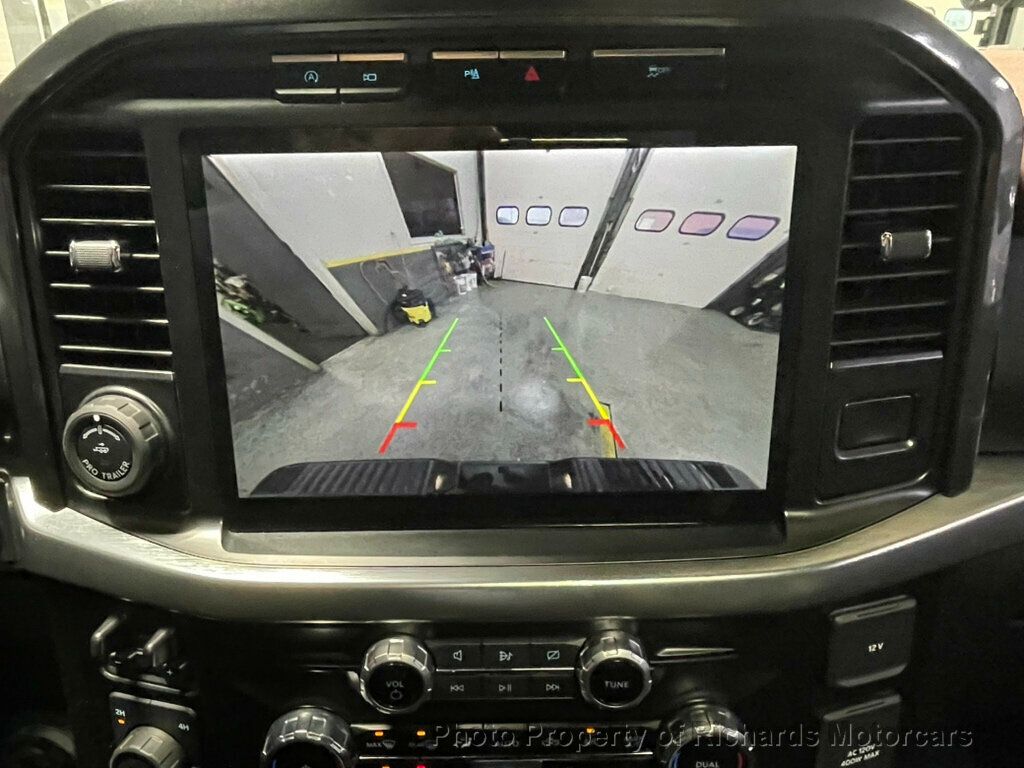 2023 Ford F-150 LARIAT 4WD SuperCrew 5.5' Box - 22965609 - 14