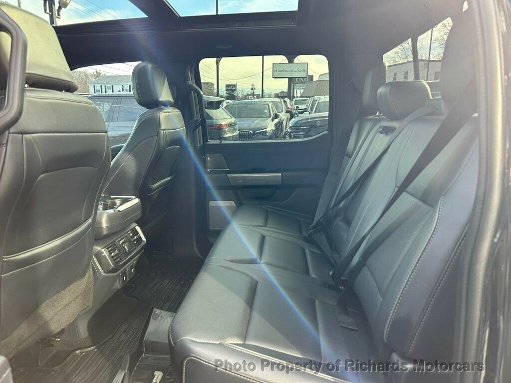 2023 Ford F-150 LARIAT 4WD SuperCrew 5.5' Box - 23003977 - 17