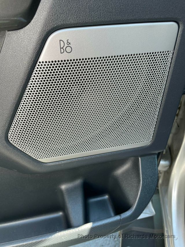 2023 Ford F-150 LARIAT 4WD SuperCrew 5.5' Box - 23063495 - 10