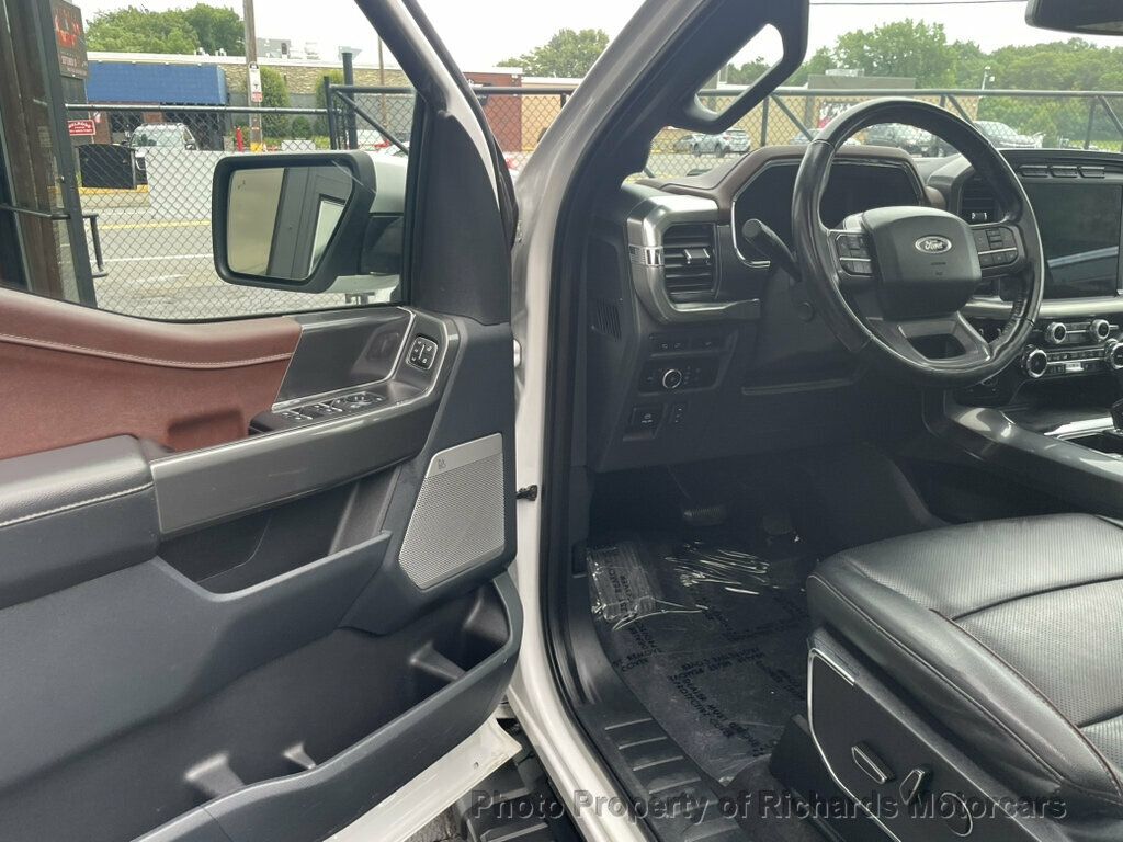 2023 Ford F-150 LARIAT 4WD SuperCrew 5.5' Box - 23069368 - 8