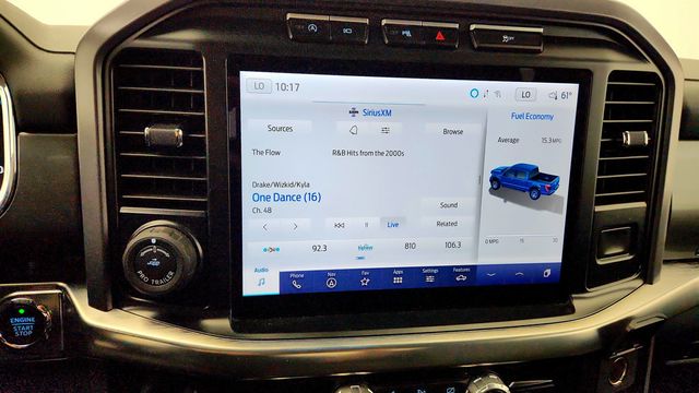 2023 Ford F-150 LARIAT 4WD SuperCrew 5.5' Box w/ 502A, Moonroof, Trailer Tow Pkg - 23026787 - 17