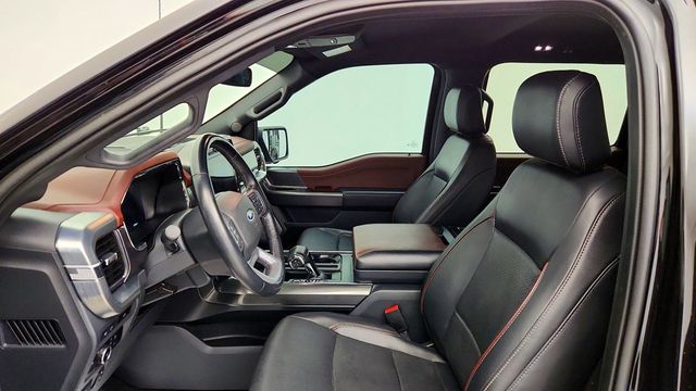 2023 Ford F-150 LARIAT 4WD SuperCrew 5.5' Box w/ FX4 Off-Road Package - 23083585 - 18