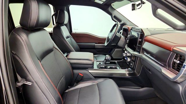 2023 Ford F-150 LARIAT 4WD SuperCrew 5.5' Box w/ FX4 Off-Road Package - 23083585 - 22