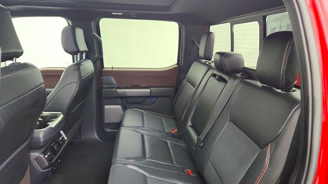 2023 Ford F-150 LARIAT 4WD SuperCrew 5.5' Box w/ Group 502A, Max Trailer Tow, V8 - 23023527 - 19