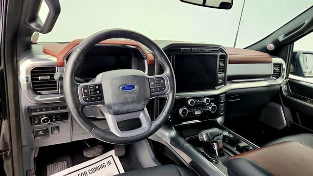 2023 Ford F-150 LARIAT 4WD SuperCrew 5.5' Box w/ PowerBoost Hybrid - 23079609 - 13