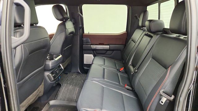2023 Ford F-150 LARIAT 4WD SuperCrew 5.5' Box w/ PowerBoost Hybrid - 23079609 - 18