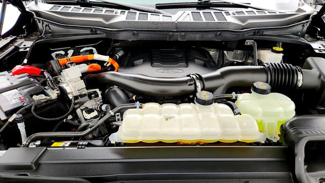 2023 Ford F-150 LARIAT 4WD SuperCrew 5.5' Box w/ PowerBoost Hybrid - 23079609 - 23