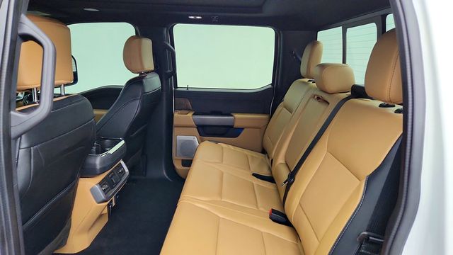 2023 Ford F-150 Lariat 4WD SuperCrew 5.5' Box w/ PowerBoost, Moonroof & FX4 - 23094744 - 19