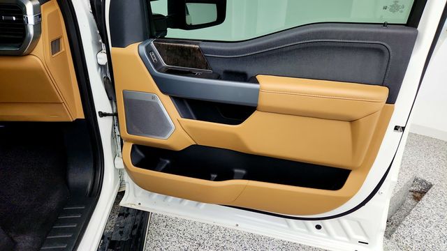 2023 Ford F-150 Lariat 4WD SuperCrew 5.5' Box w/ PowerBoost, Moonroof & FX4 - 23094744 - 24