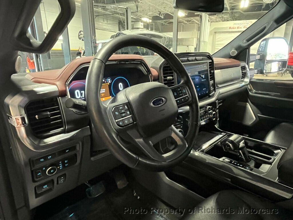 2023 Ford F-150 Lariat photo 16