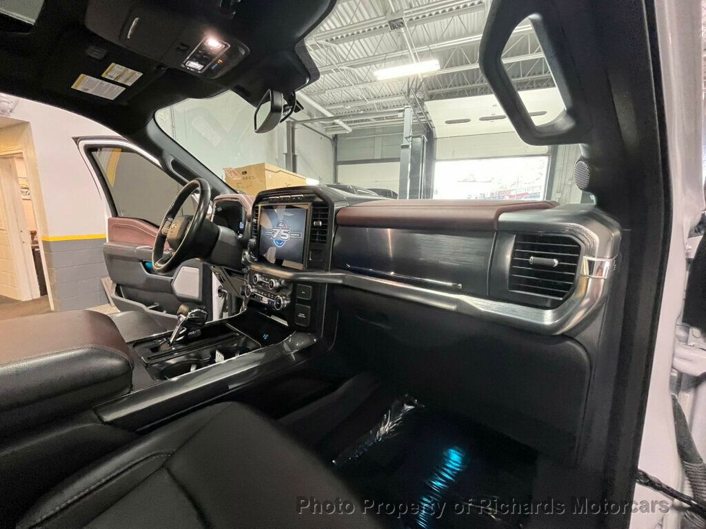 2023 Ford F-150 Lariat photo 16