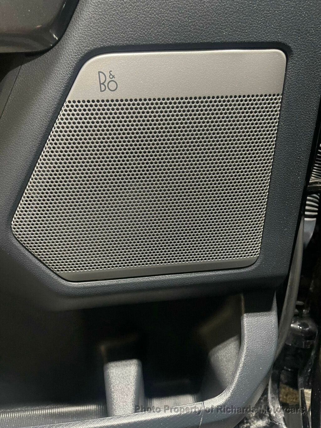 2023 Ford F-150 LARIAT 4WD SuperCrew 6.5' Box - 22939215 - 10