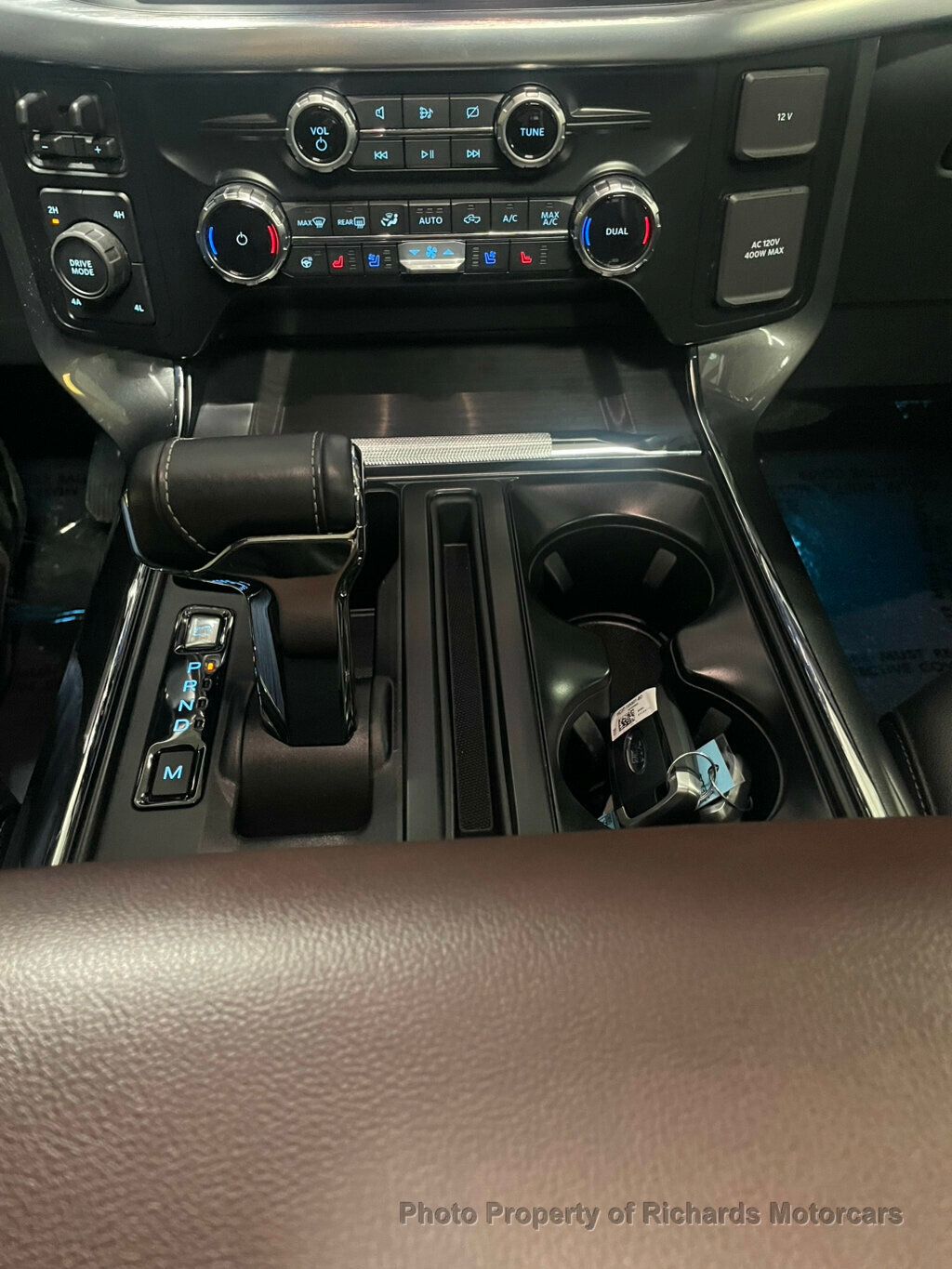 2023 Ford F-150 LARIAT 4WD SuperCrew 6.5' Box - 22939215 - 16