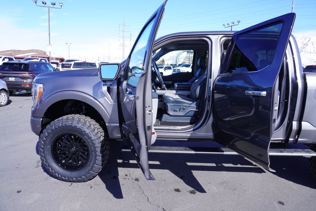 2023 Ford F-150 LIMITED - 22987813 - 25