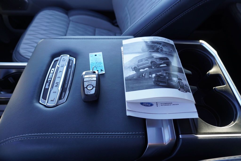 2023 Ford F-150 LIMITED - 22987813 - 52