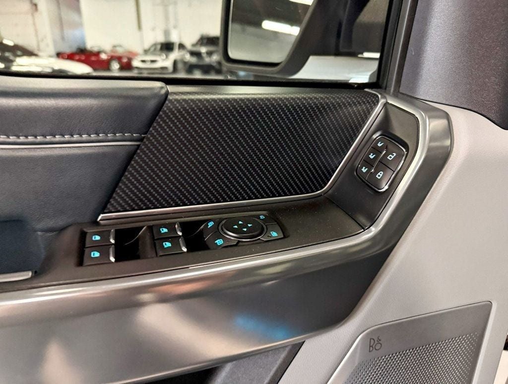 2023 Ford F-150 Limited photo 23