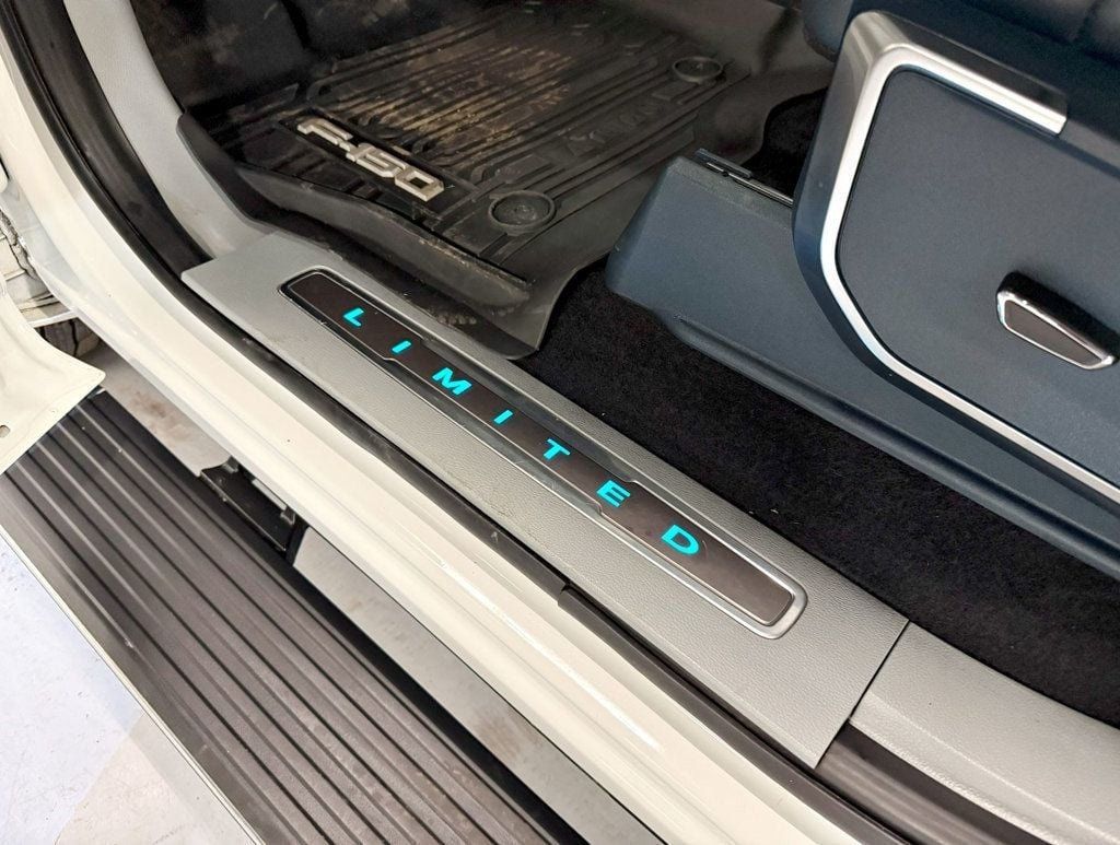2023 Ford F-150 Limited photo 25