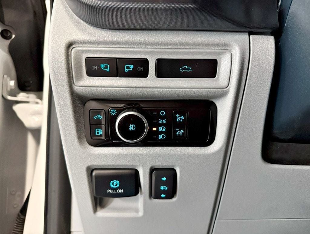2023 Ford F-150 Limited photo 27