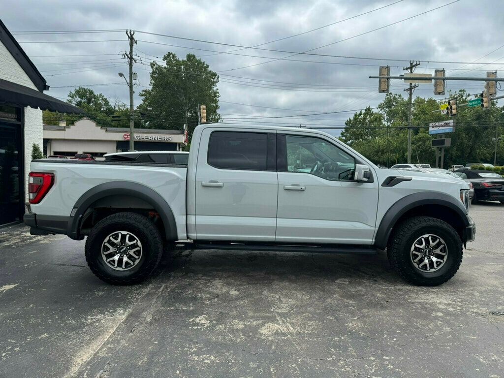 2023 Ford F-150 Raptor photo 4